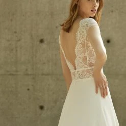 BRIDE NOW! Bride Now BN-008 Trouwjurk -Poirier shop avalia bn 008 4