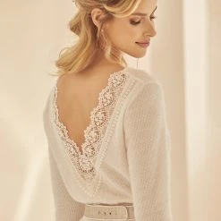 Bianco Evento E344 Sweater 11 Bianco Evento E344 Sweater -Poirier shop bianco evento e344 bolero 2