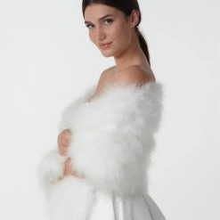 Stola Van Marabouveren BOL-05, Poirier (ook In Ivoor) 8 Stola Van Marabouveren BOL-05, Poirier (ook In Ivoor) -Poirier shop bol 05 002 bol 05 002 02 1