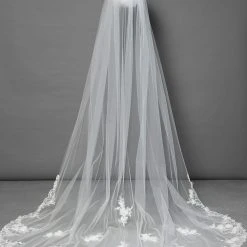 Poirier Enkellaagse Sluier Met Luxe Bloemversiering S117-300/1/MED